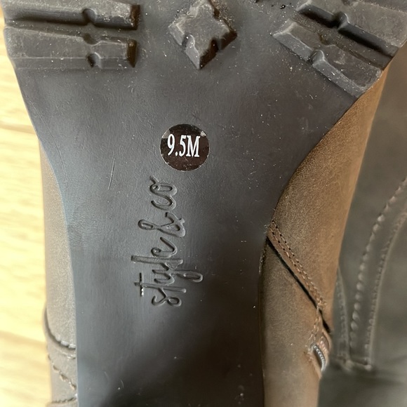 Style & Co ankle booties - Picture 7 of 10